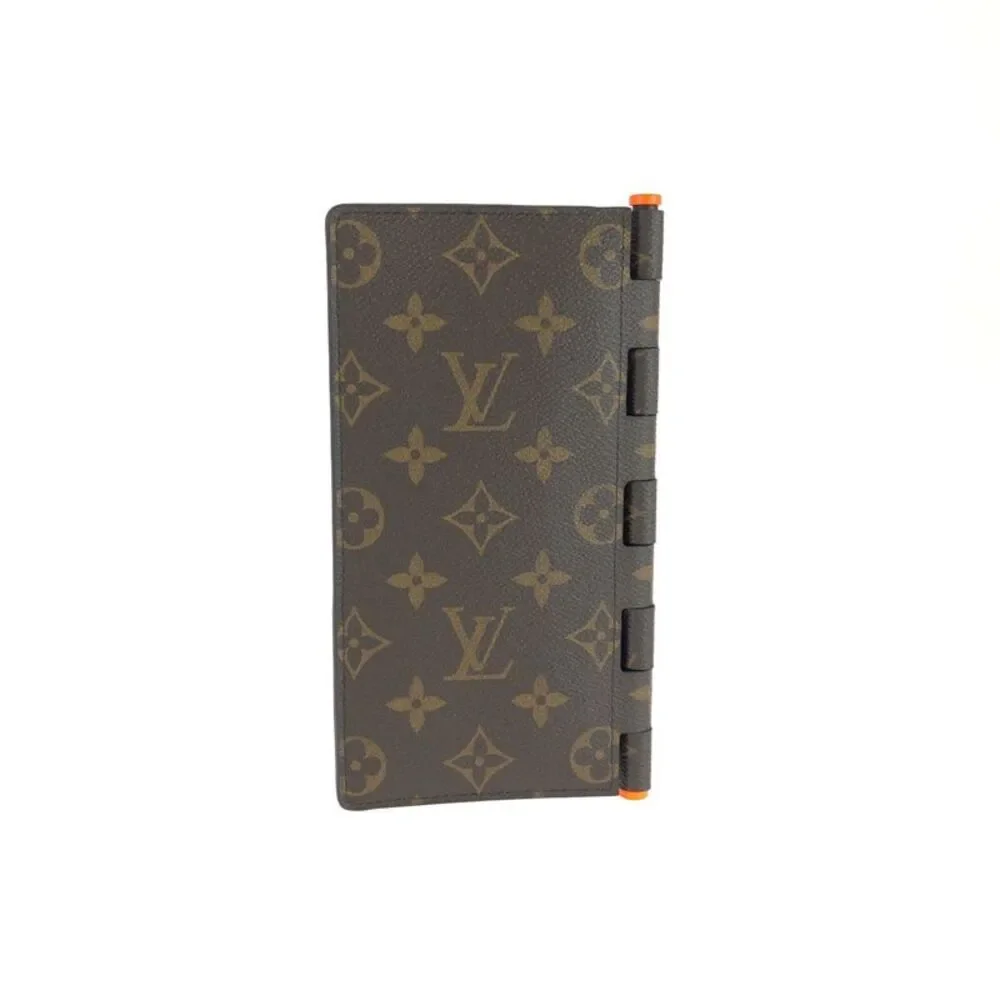 Louis Vuitton delivery duty
